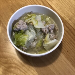 白菜と肉団子のスープ